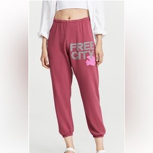 Free city sweatpants